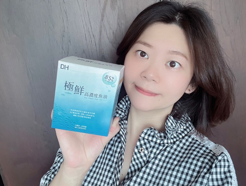 ✨極鮮高濃度魚油-來自挪威的頂級新鮮魚油🐟✨✅提供人體黃金比例 → EPA：DHA = 3：2，SGS檢驗 Omega-3 含量高達94%，業界最低氧化指標✅天然rTG型式，小分子好吸收✅榮獲4大永續認證 → 配額管理、不過度捕撈✅鋁片密封、獨立包裝，維持魚油新鮮度